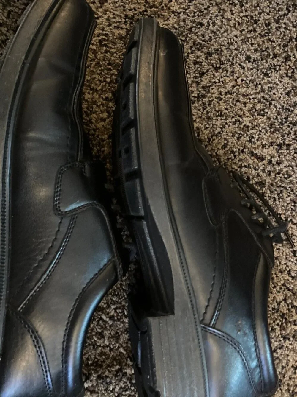 Black dress shoes